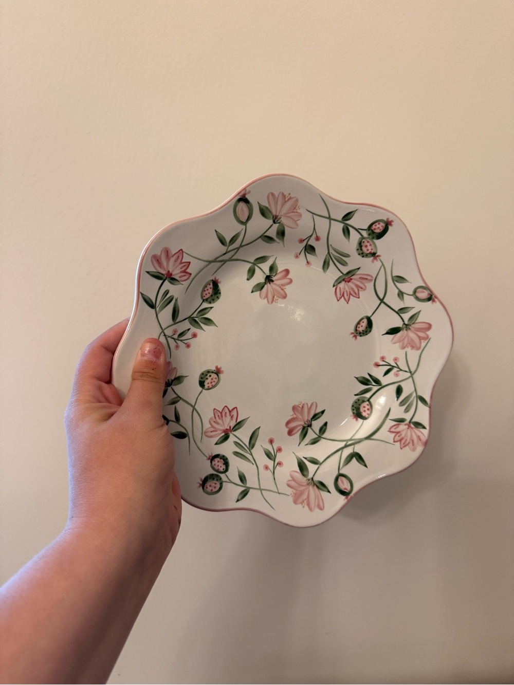 AERIN x Williams Sonoma Floral Pink Scalloped Salad Plates- 4 Count